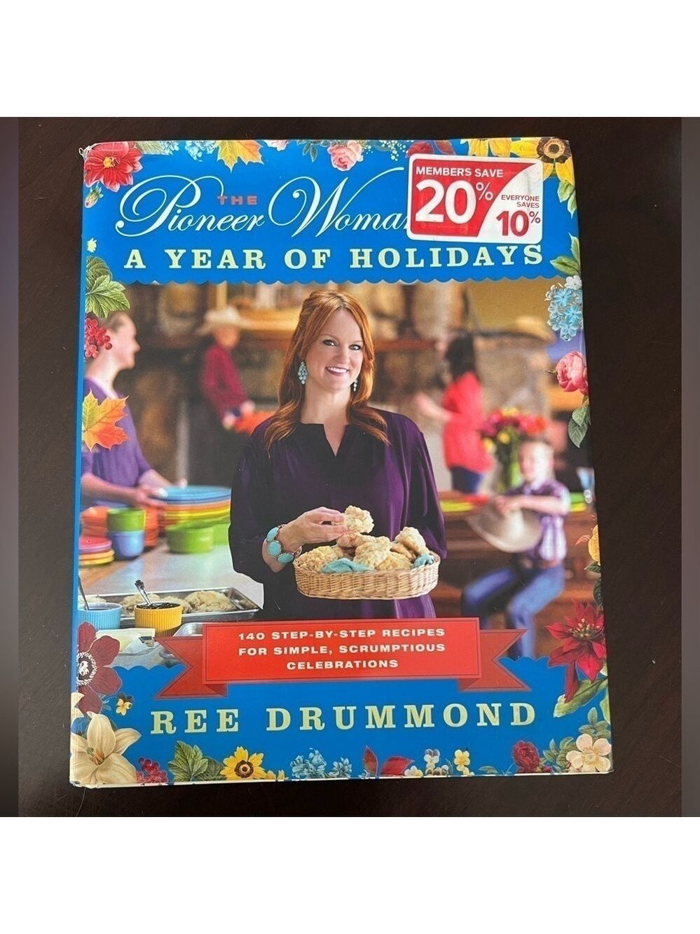 The Pioneer Woman Cooks A Year of Holidays cookbook hardcover by Ree Drummond